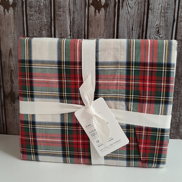 **Pottery Barn Stewart Plaid Percale King Sheet Set